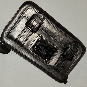 Burberry Wristlet Leather Silver Metallic